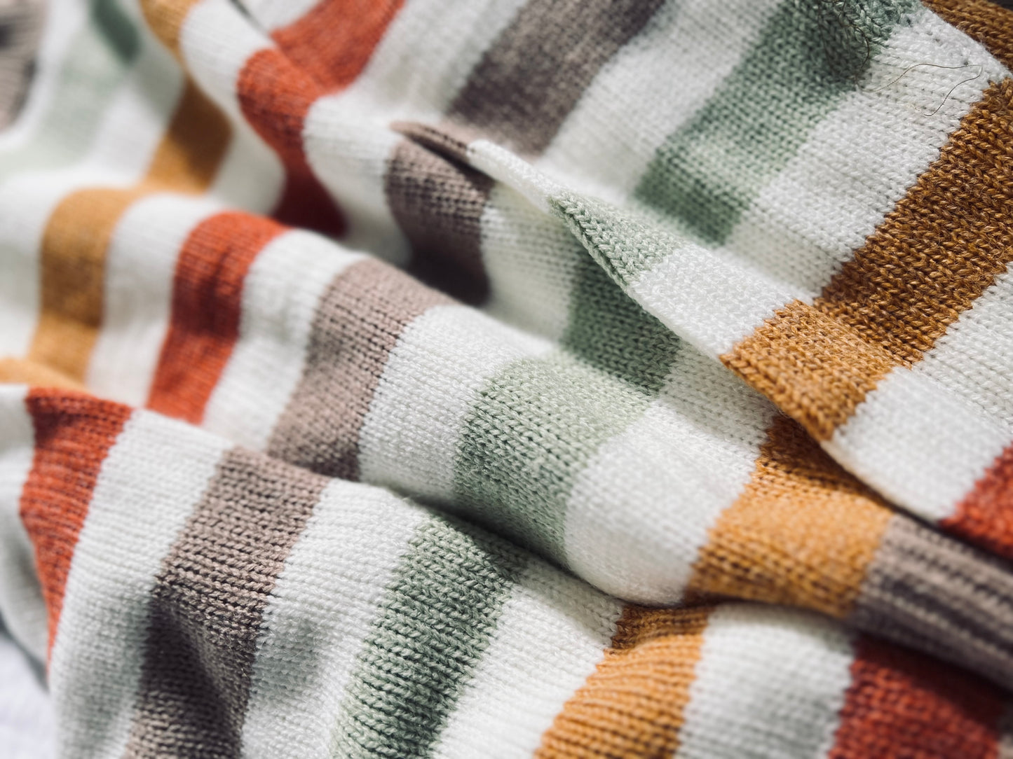 *free ship today* Falling Leaves Stripe Sweater
