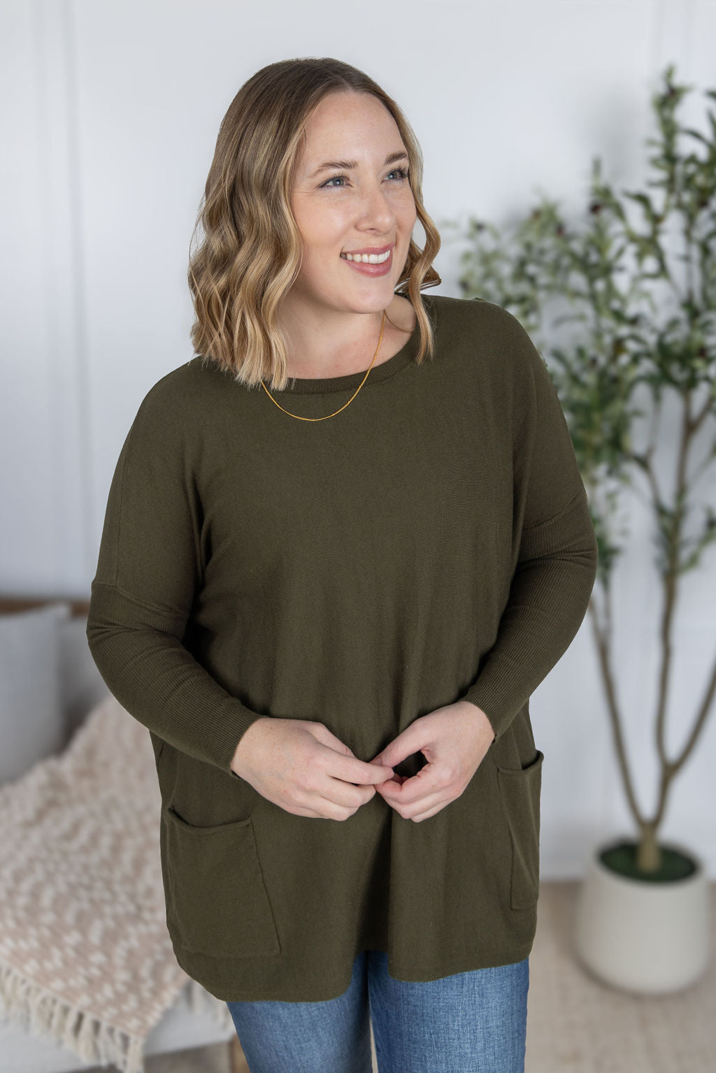 Naomi Pocket Sweater - Olive