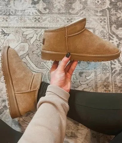 Shortie Boots Preorder//eta 6 weeks