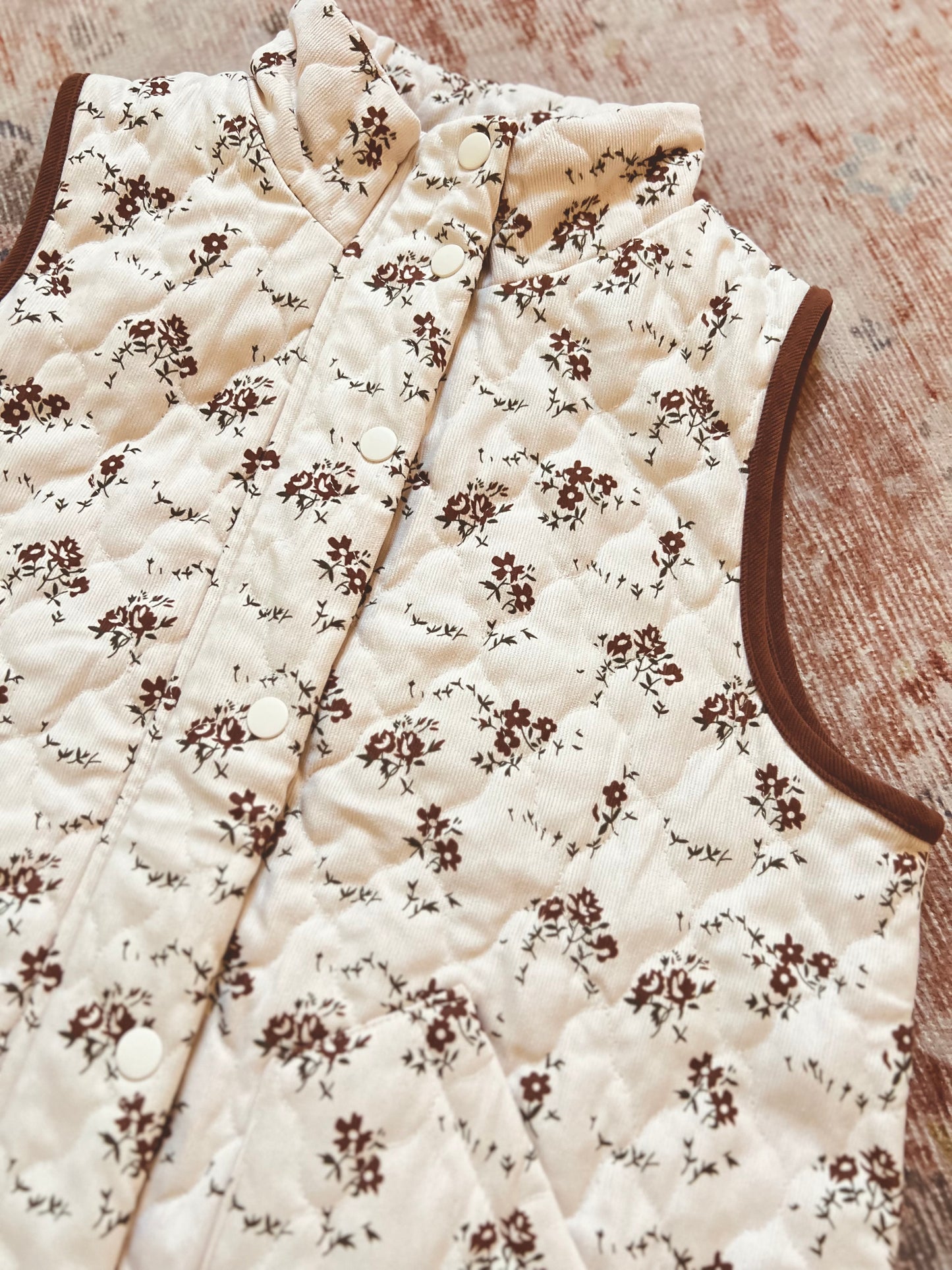 *free ship today* Sweet Cream Floral Cord Vest