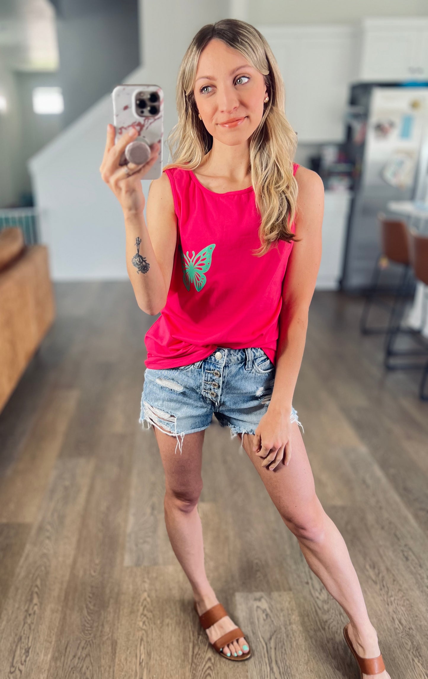 Simple Graphic Tank