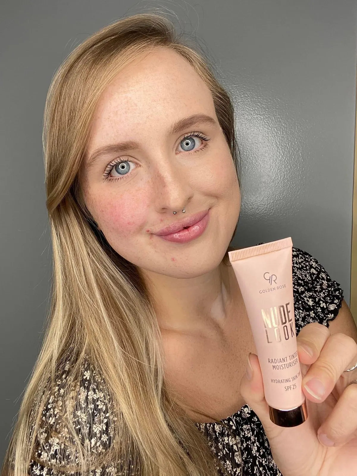 Nude Look Tinted Moisturizer