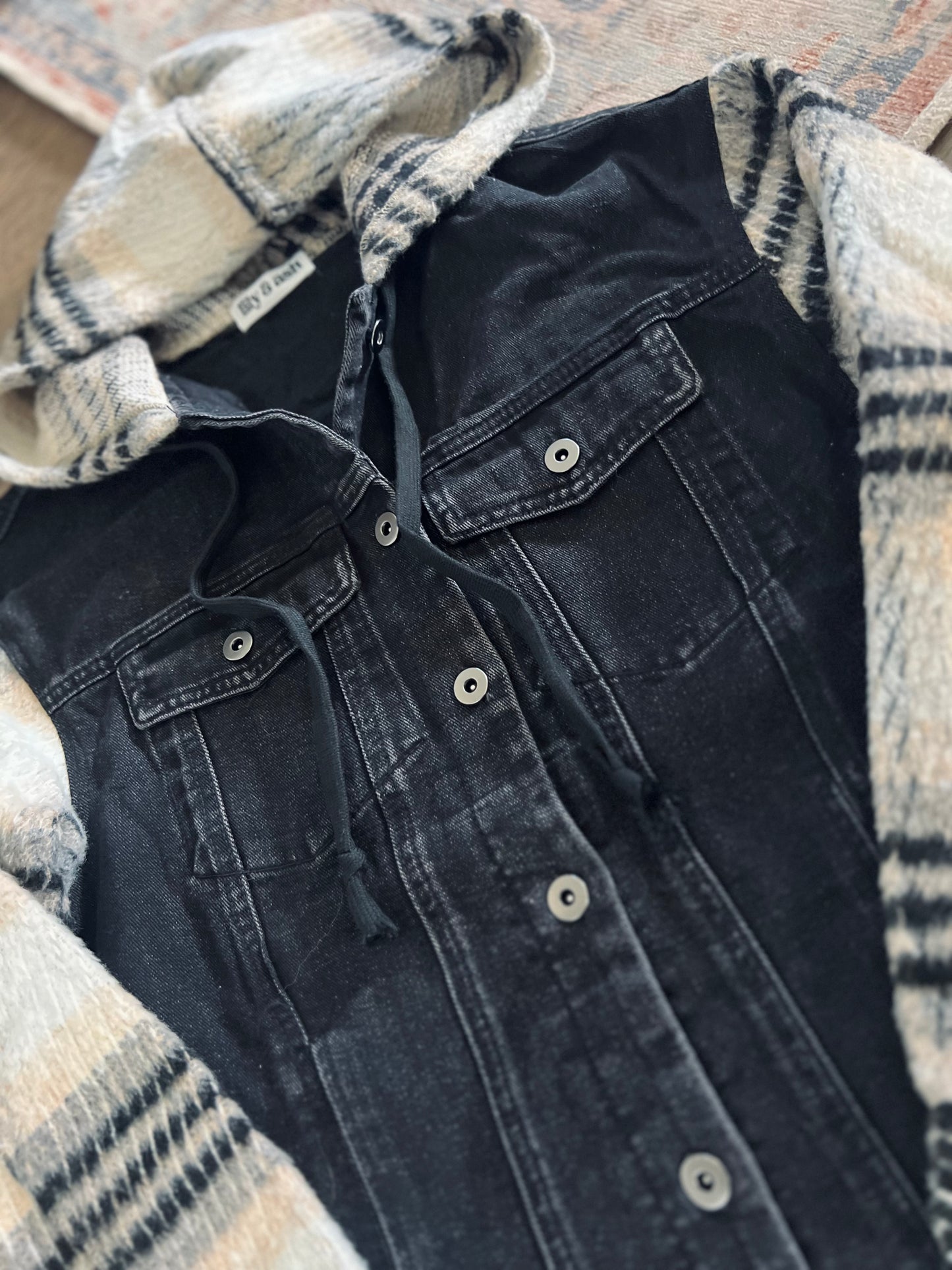 *free ship today* Smokey Plaid Hooded Jacket