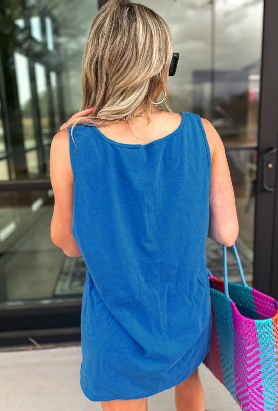 Simple Graphic Tank