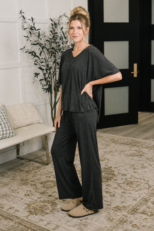 Top and Bottom Lounge Set in Charcoal