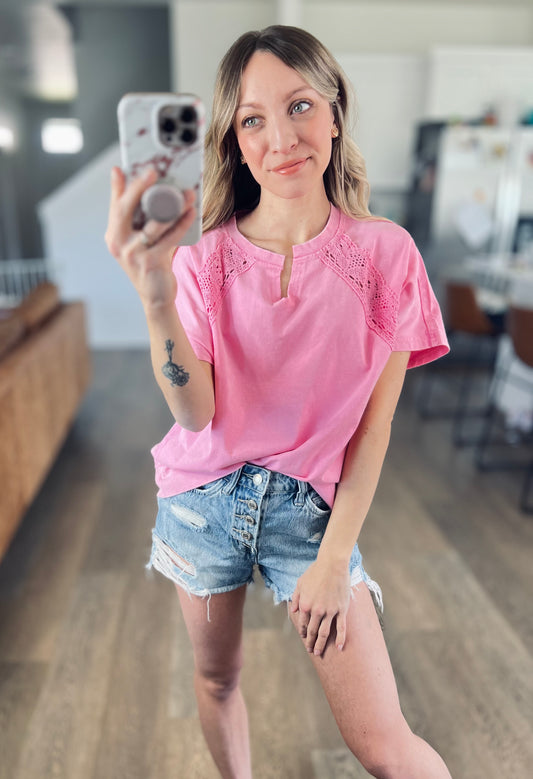 *free ship today* Throwback Lace Detail Top in Pink