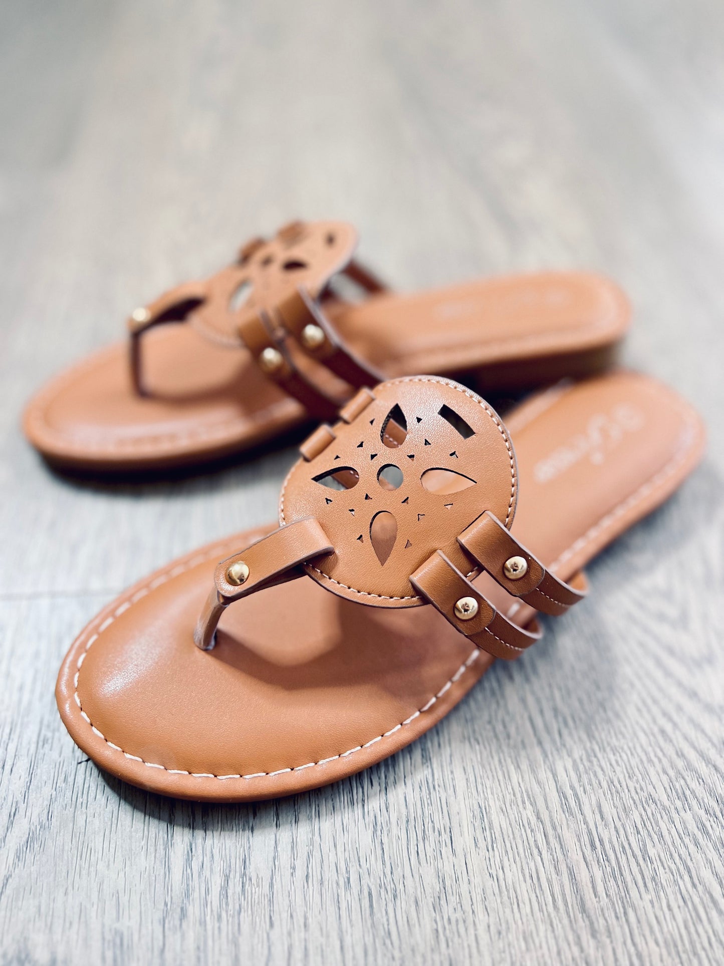 Daiya Sandals