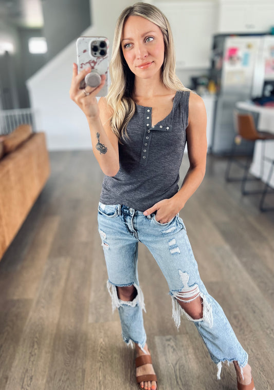 Libby Henley in Charcoal