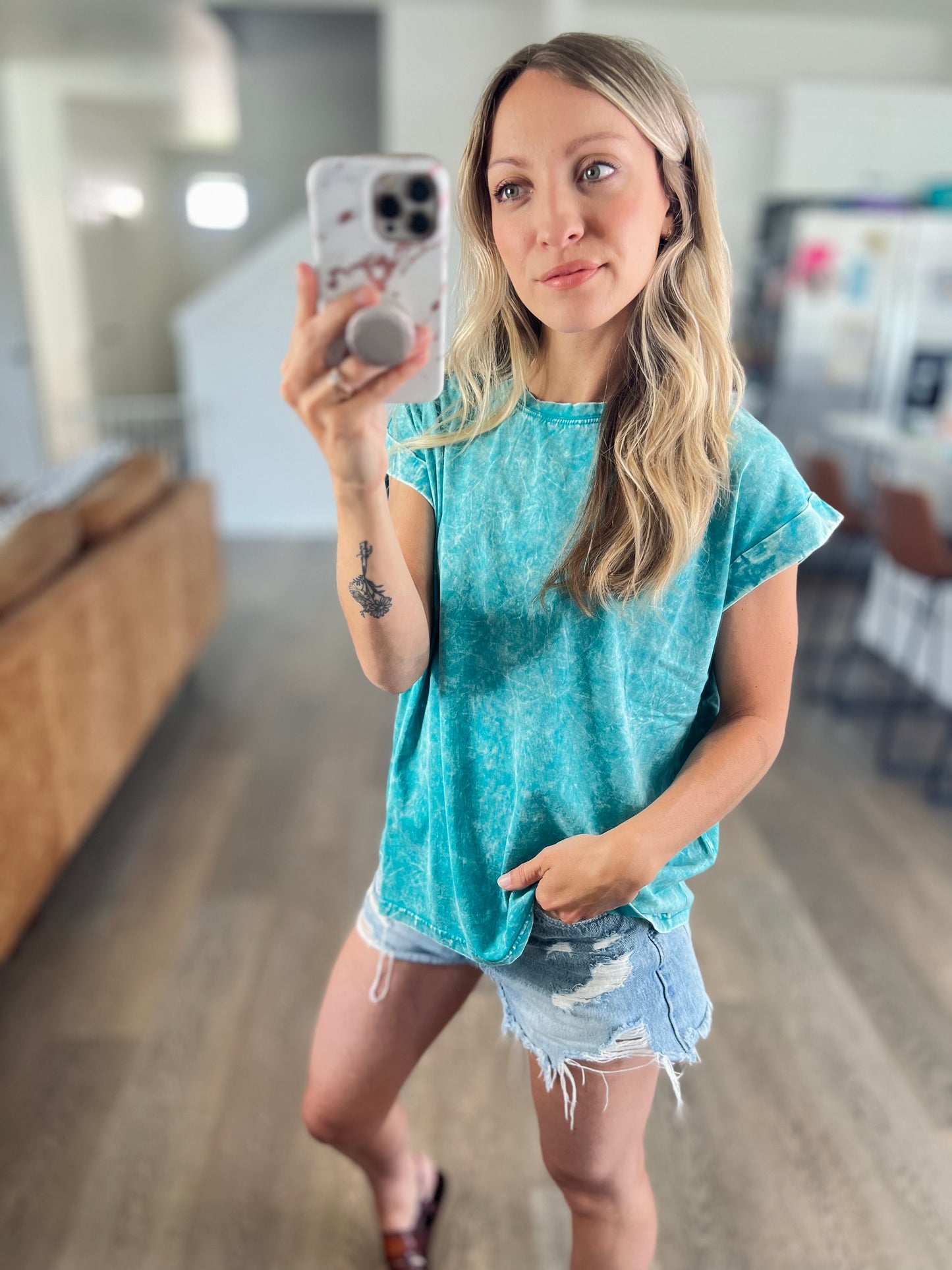 Crinkle Washed Round Neck Short Sleeve Tee in Teal