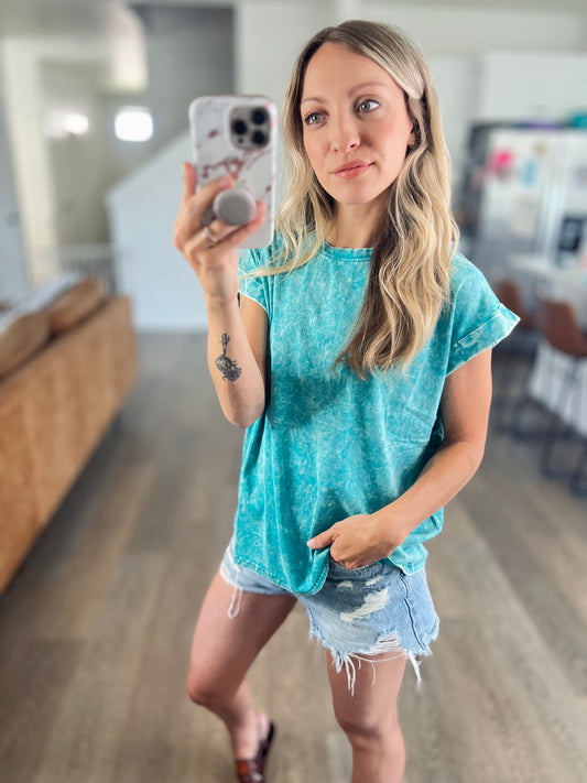 Crinkle Washed Round Neck Short Sleeve Tee in Teal