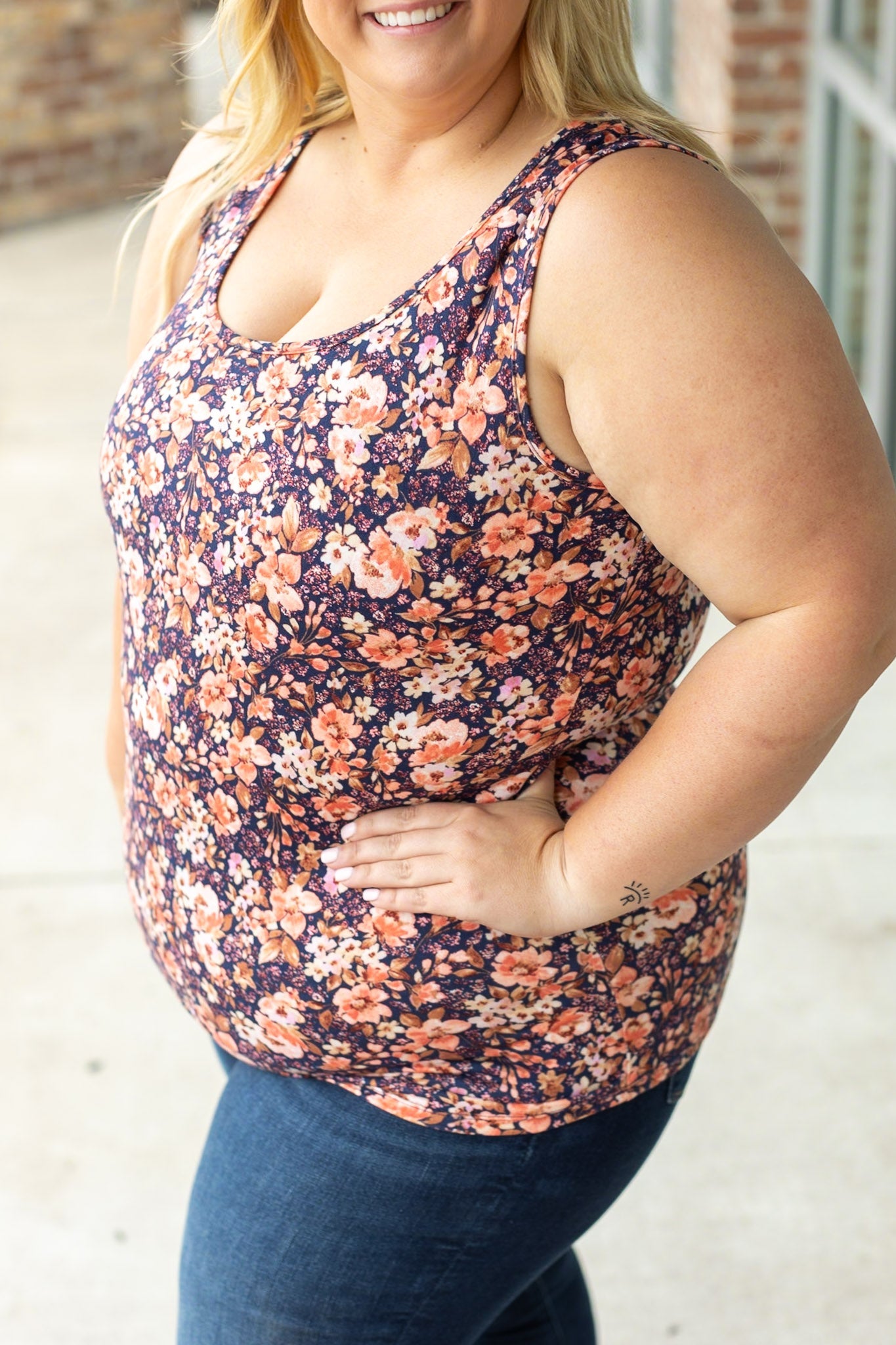 Luxe Crew Tank - Navy Floral Mix