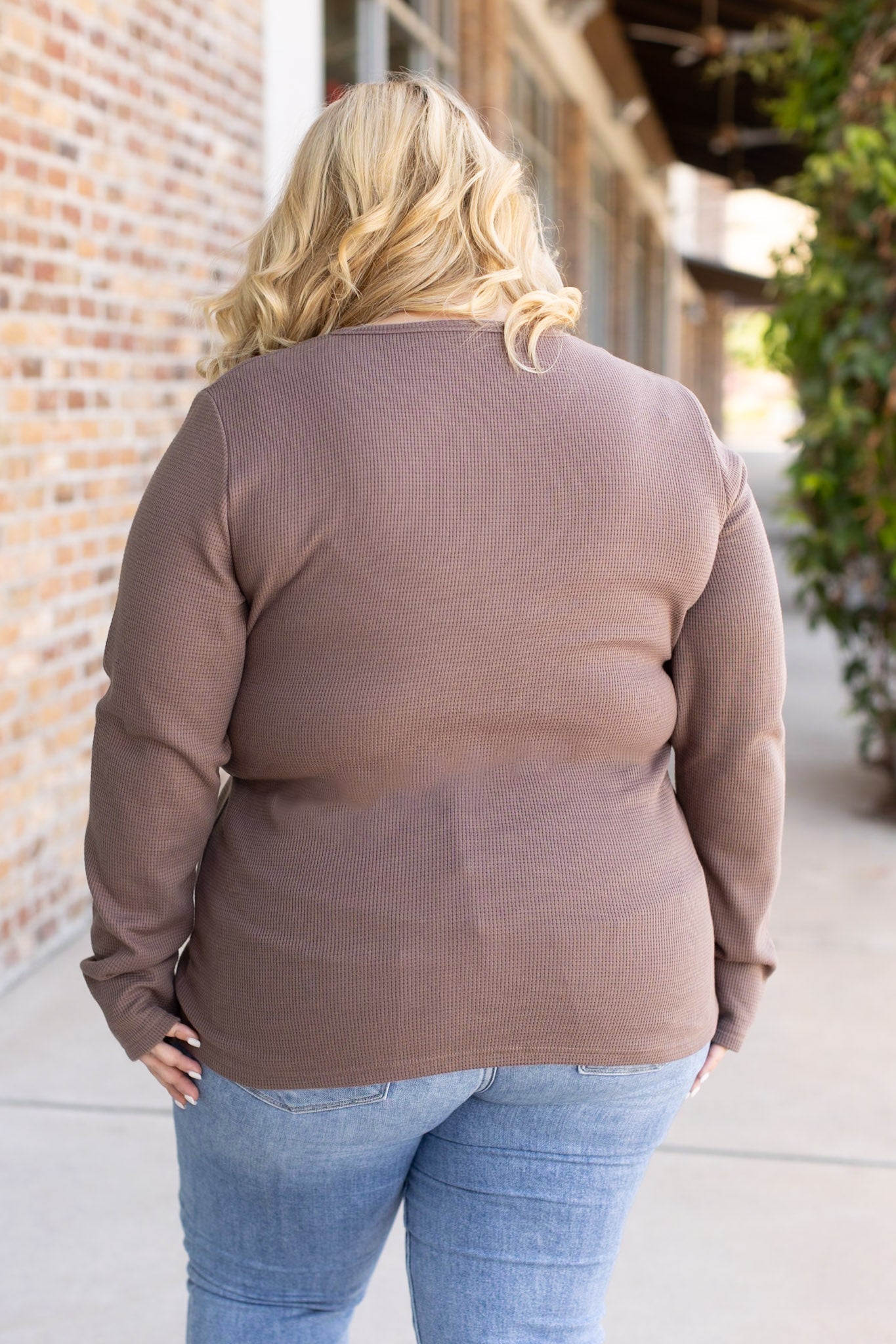 Harper Long Sleeve Henley - Mocha