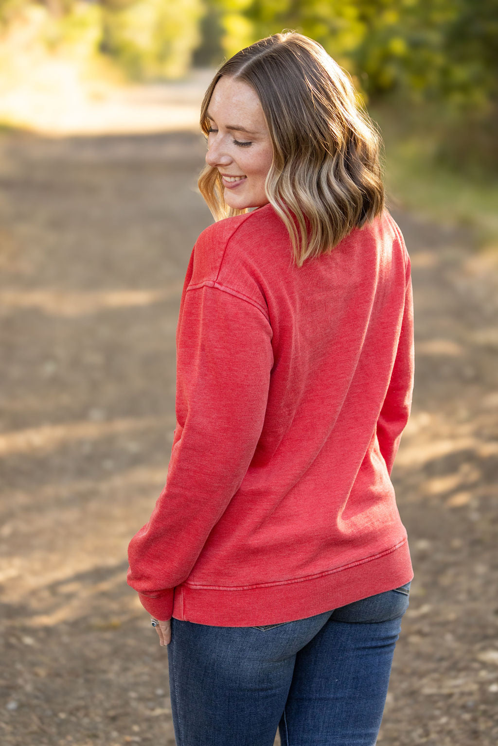 Vintage Wash Pocket Pullover - Red