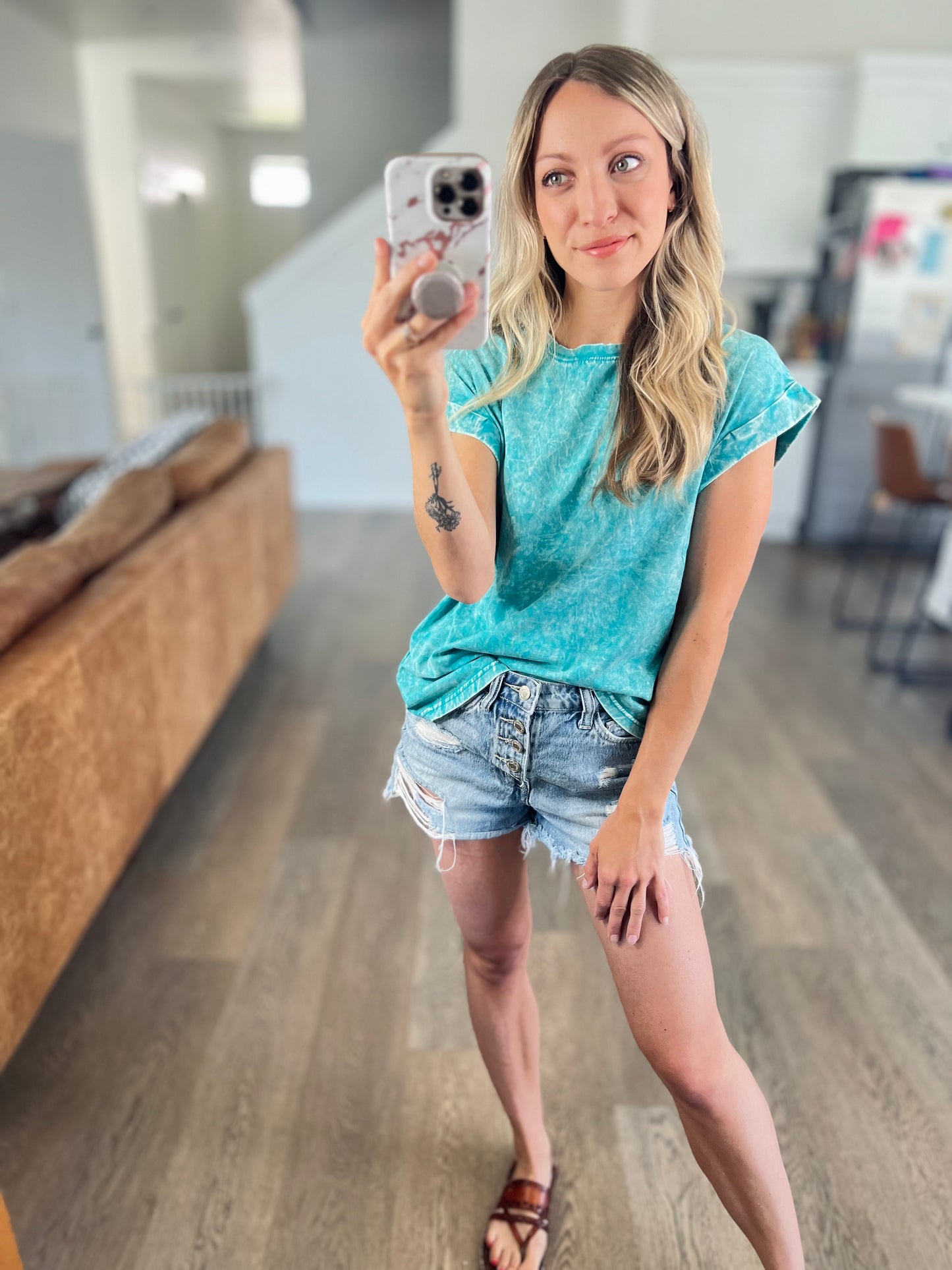 Crinkle Washed Round Neck Short Sleeve Tee in Teal