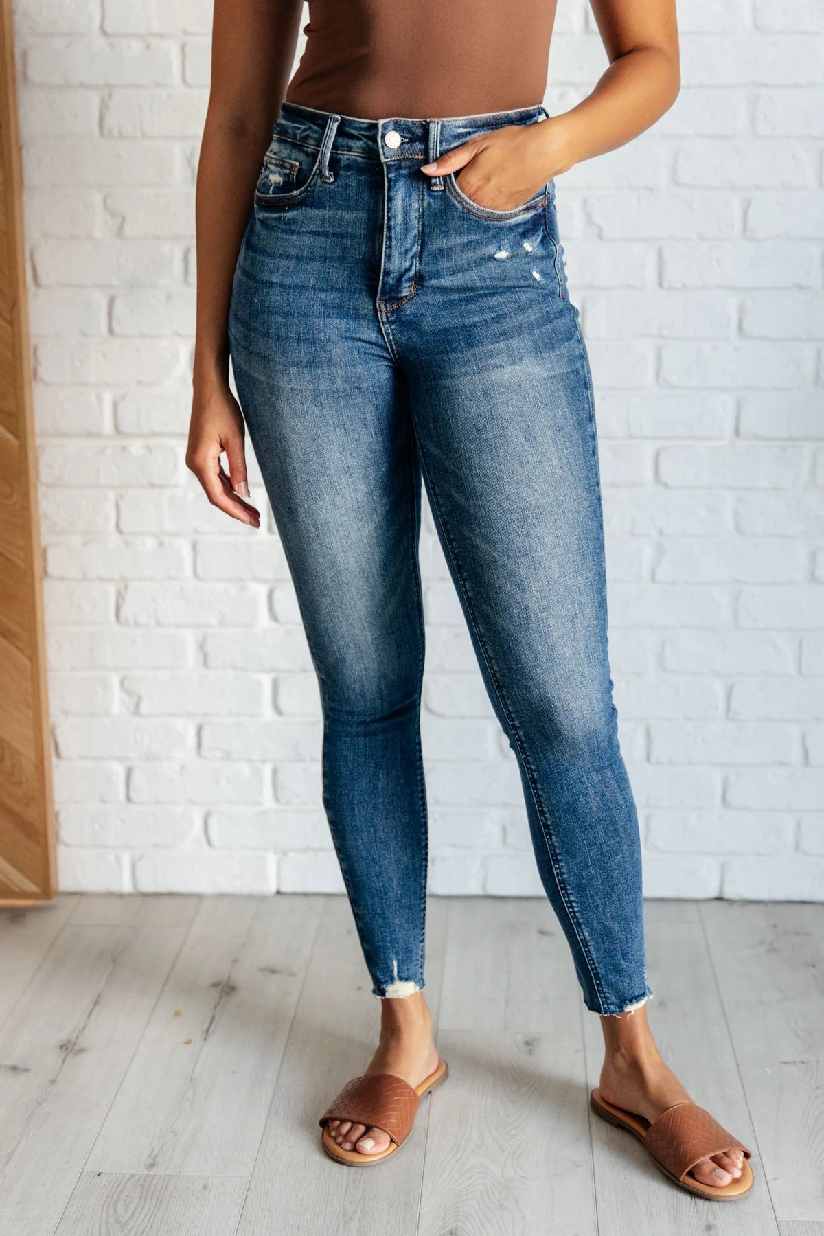 Vintage Wash Tummy Control Skinny Jeans - Judy Blue