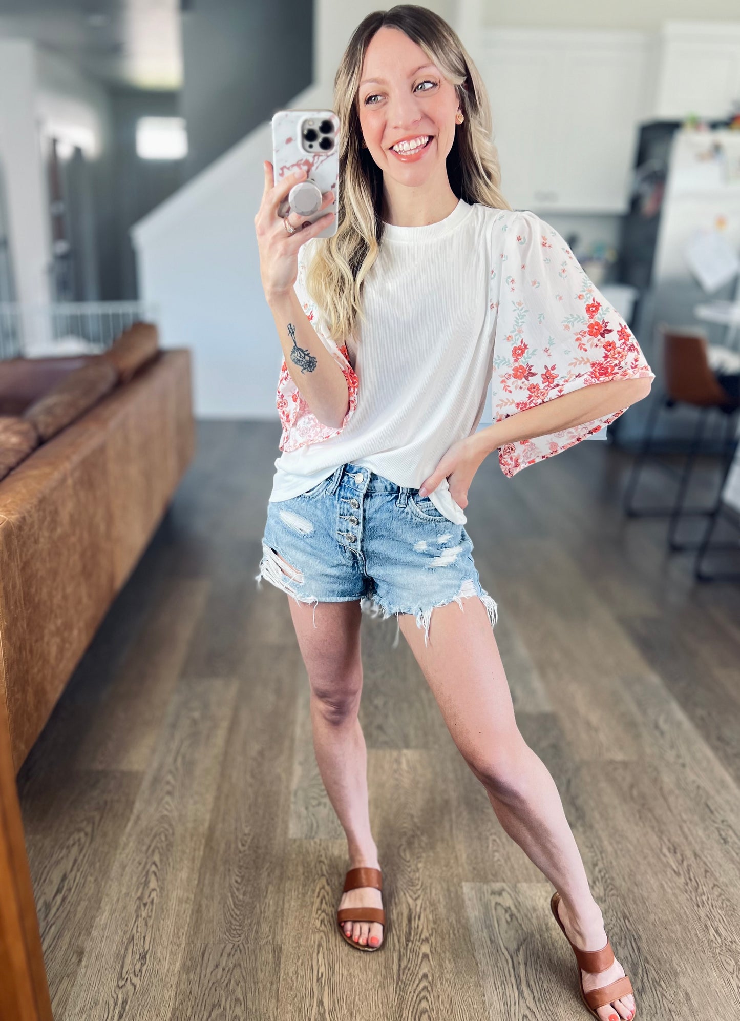 *free ship today* Macy Spring Floral Top