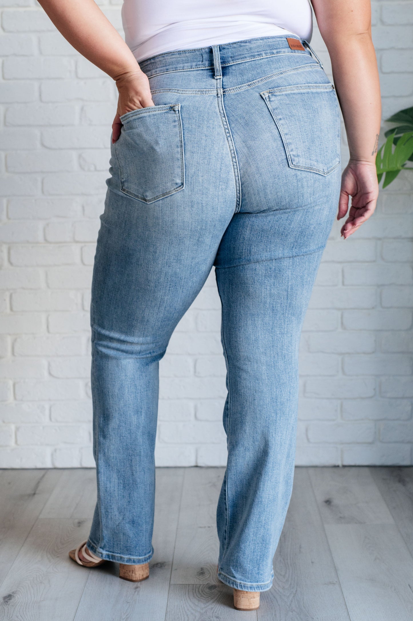 Mid Rise Clean Bootcut Jeans - Judy Blue