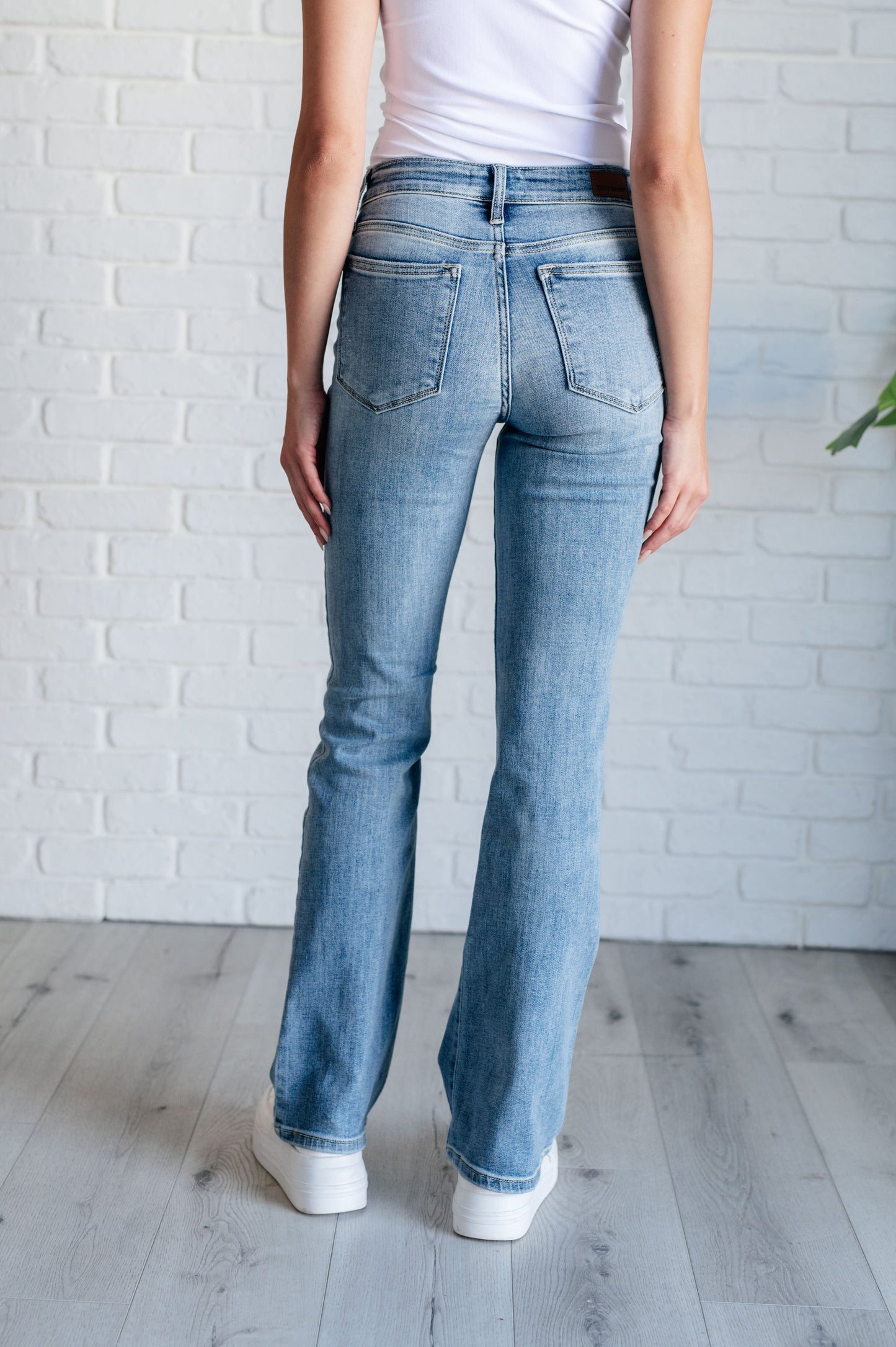 Mid Rise Clean Bootcut Jeans - Judy Blue