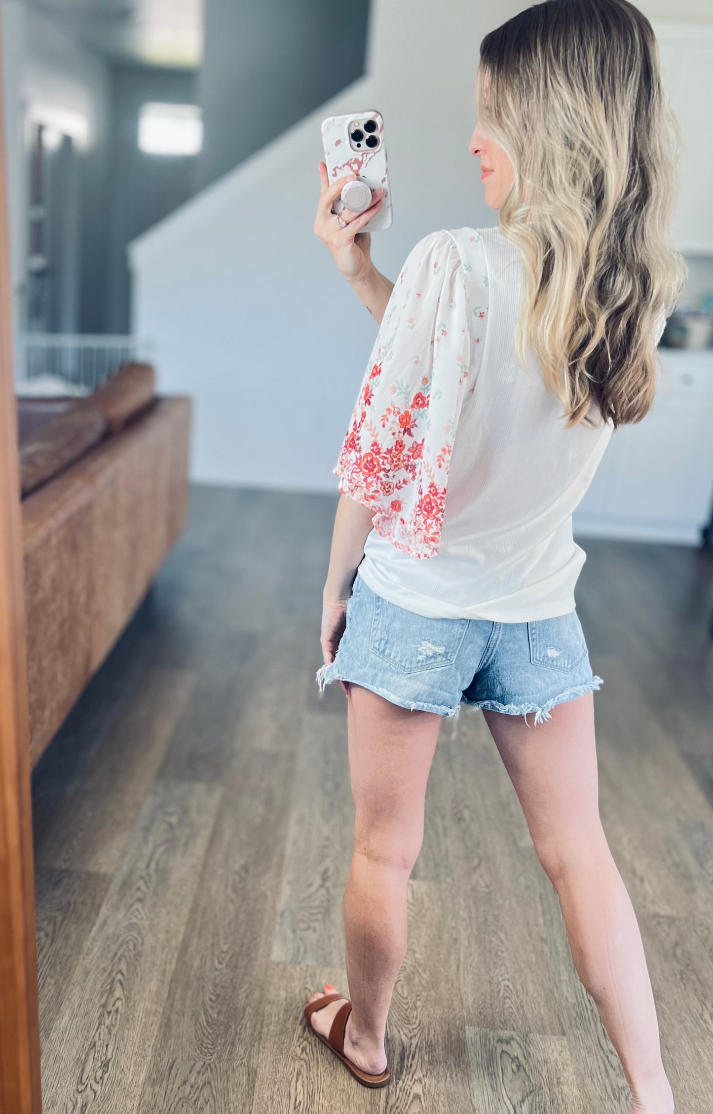 *free ship today* Macy Spring Floral Top