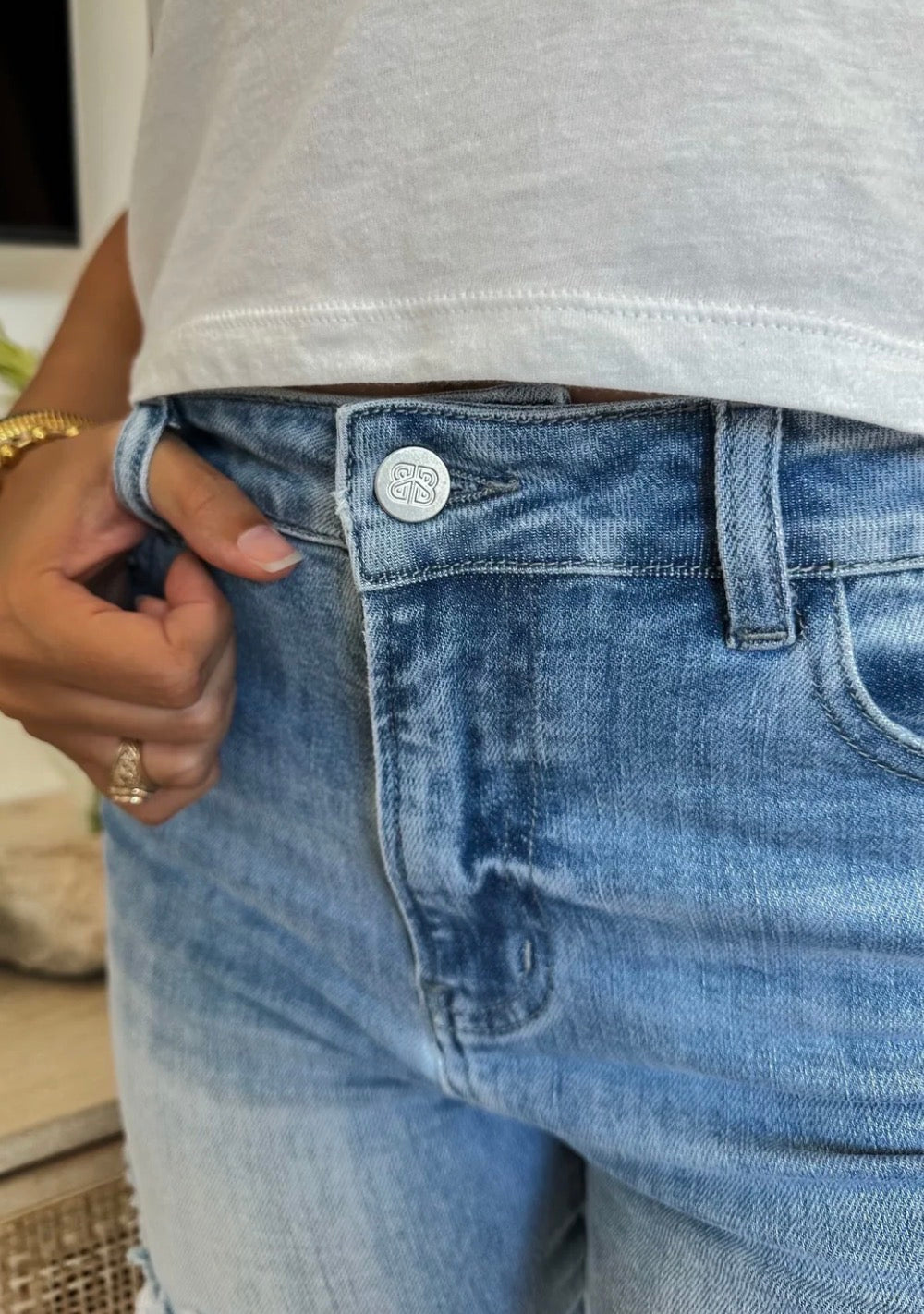 PREORDER: Urban Distressed Crop Jean // eta early May