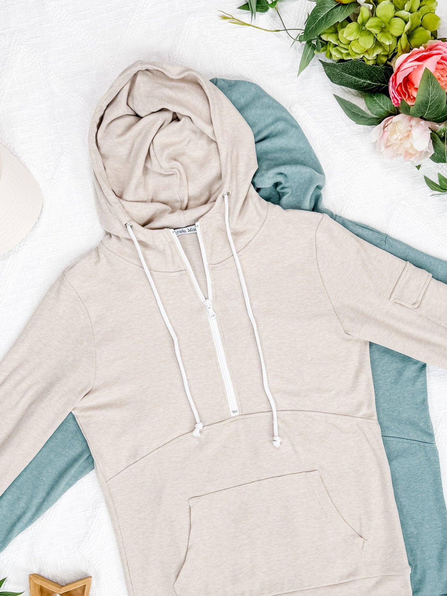 Pixie Pocket Halfzip Hoodie - Oatmeal