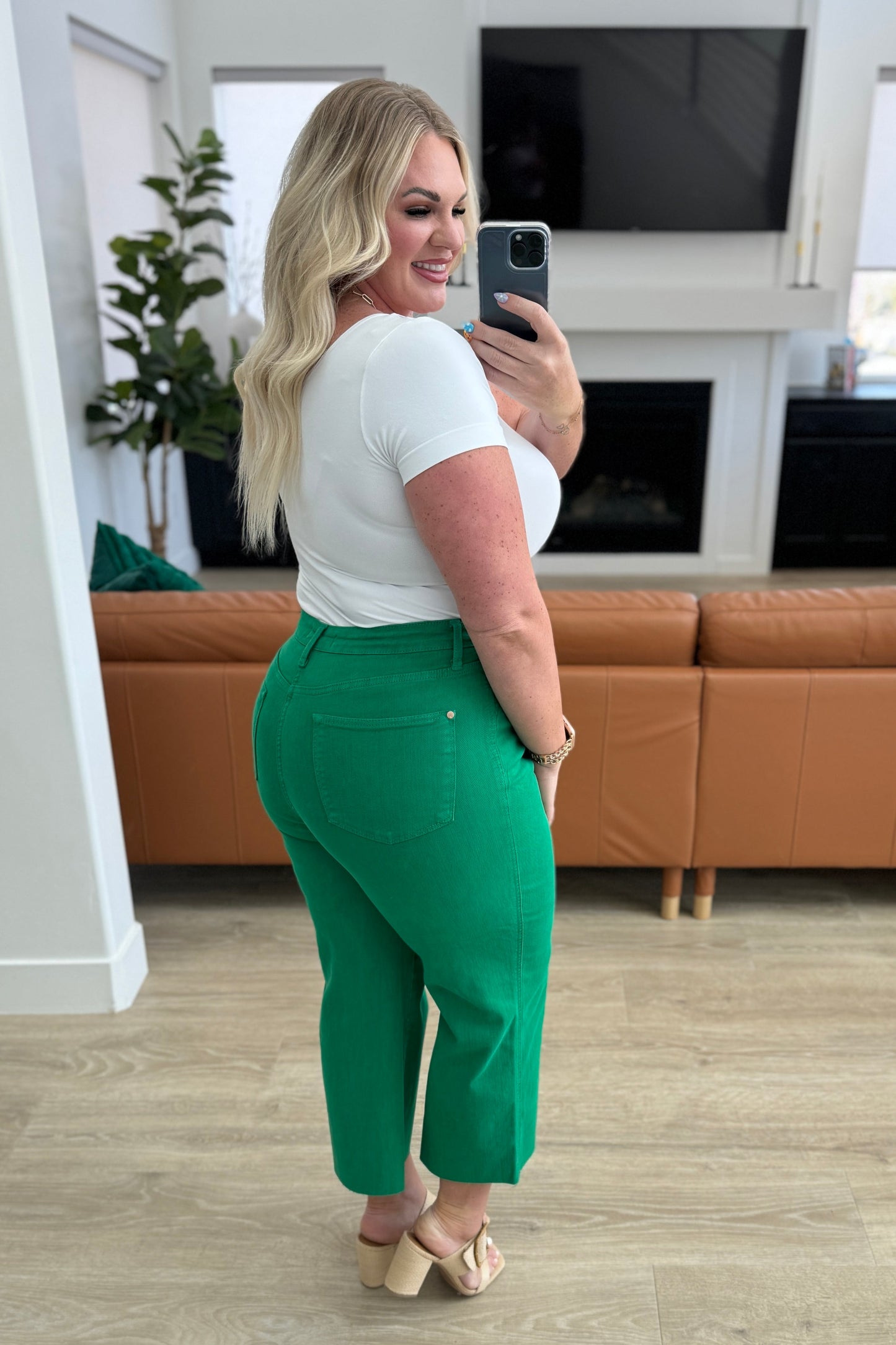 Lisa High Rise Control Top Wide Leg Crop Jeans in Kelly Green -Judy Blue