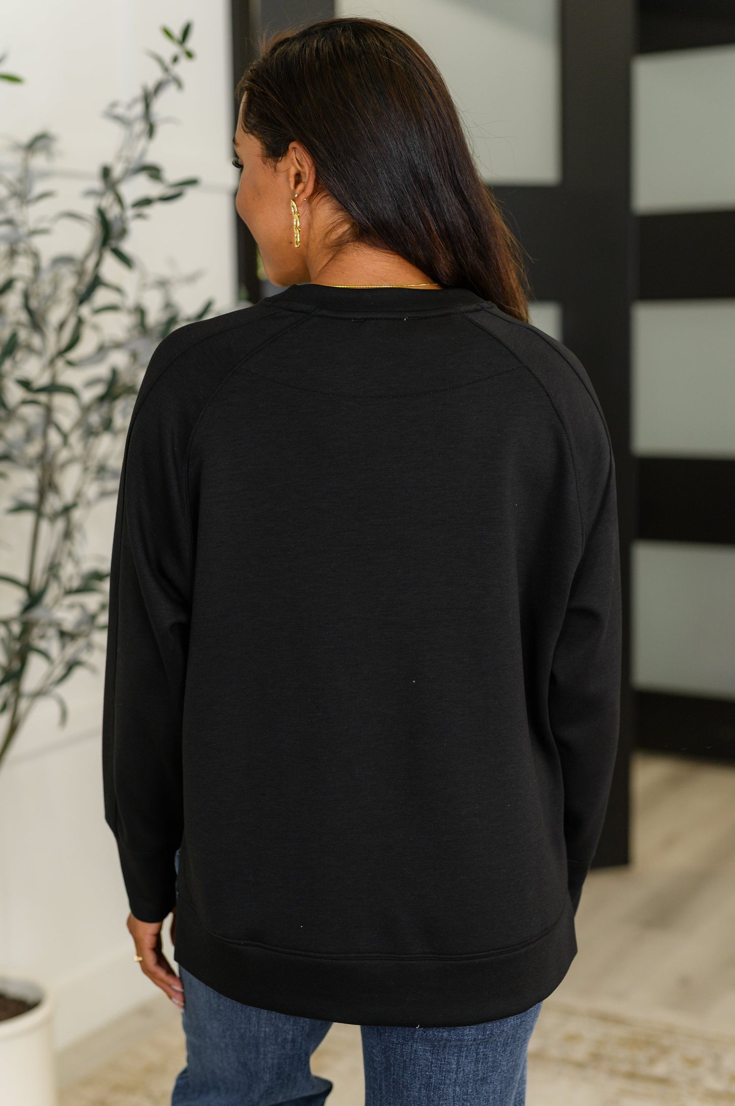 Relaxed Scuba Pullover in Black