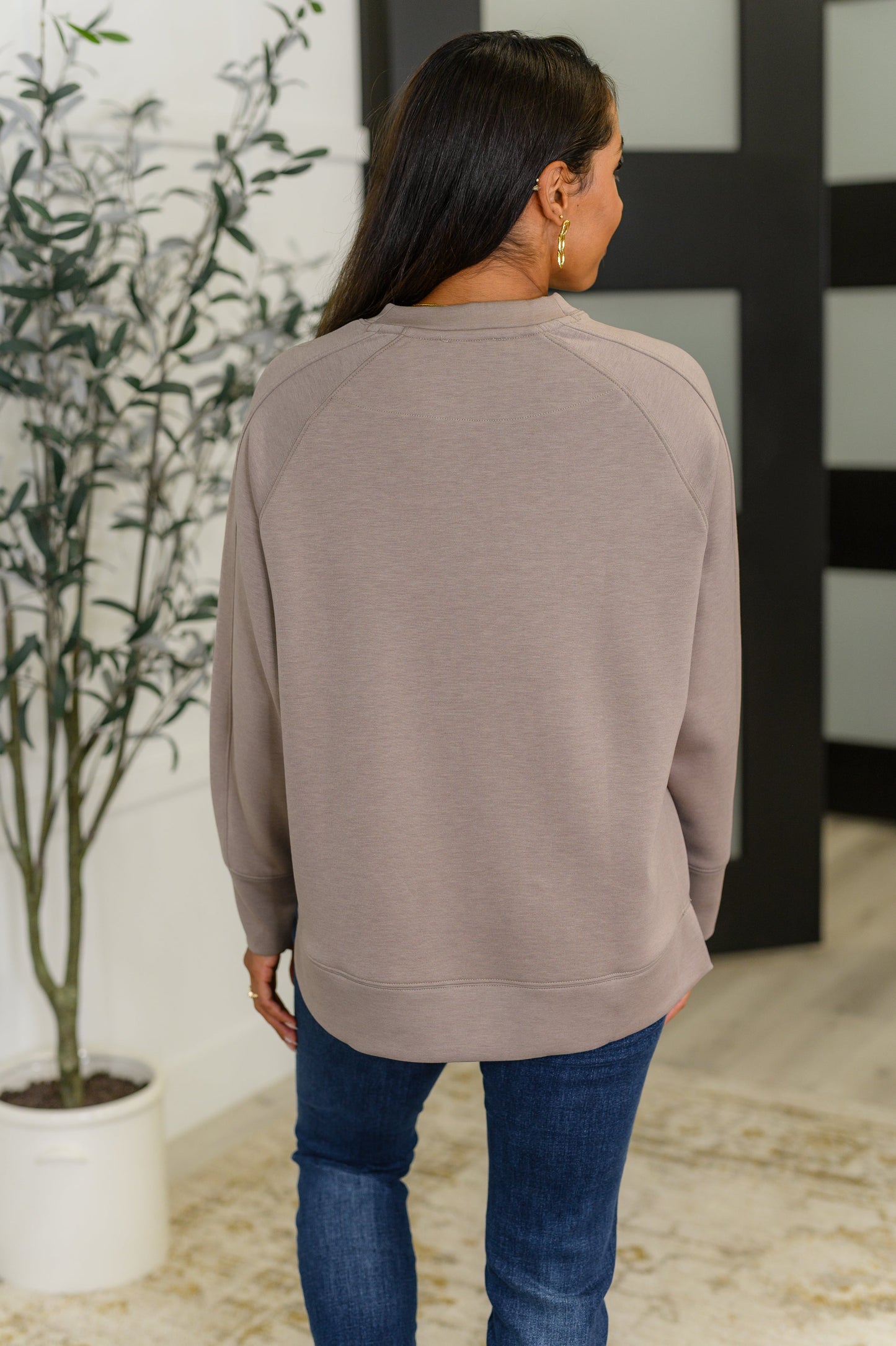Relaxed Scuba Pullover in Cocoa