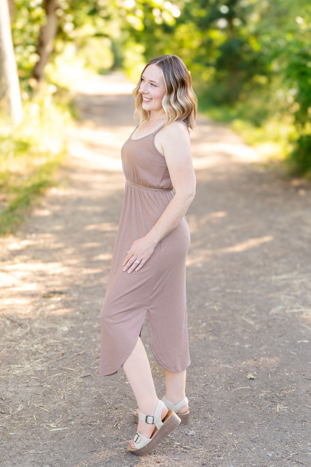 Reagan Ribbed Midi Dress - Mocha