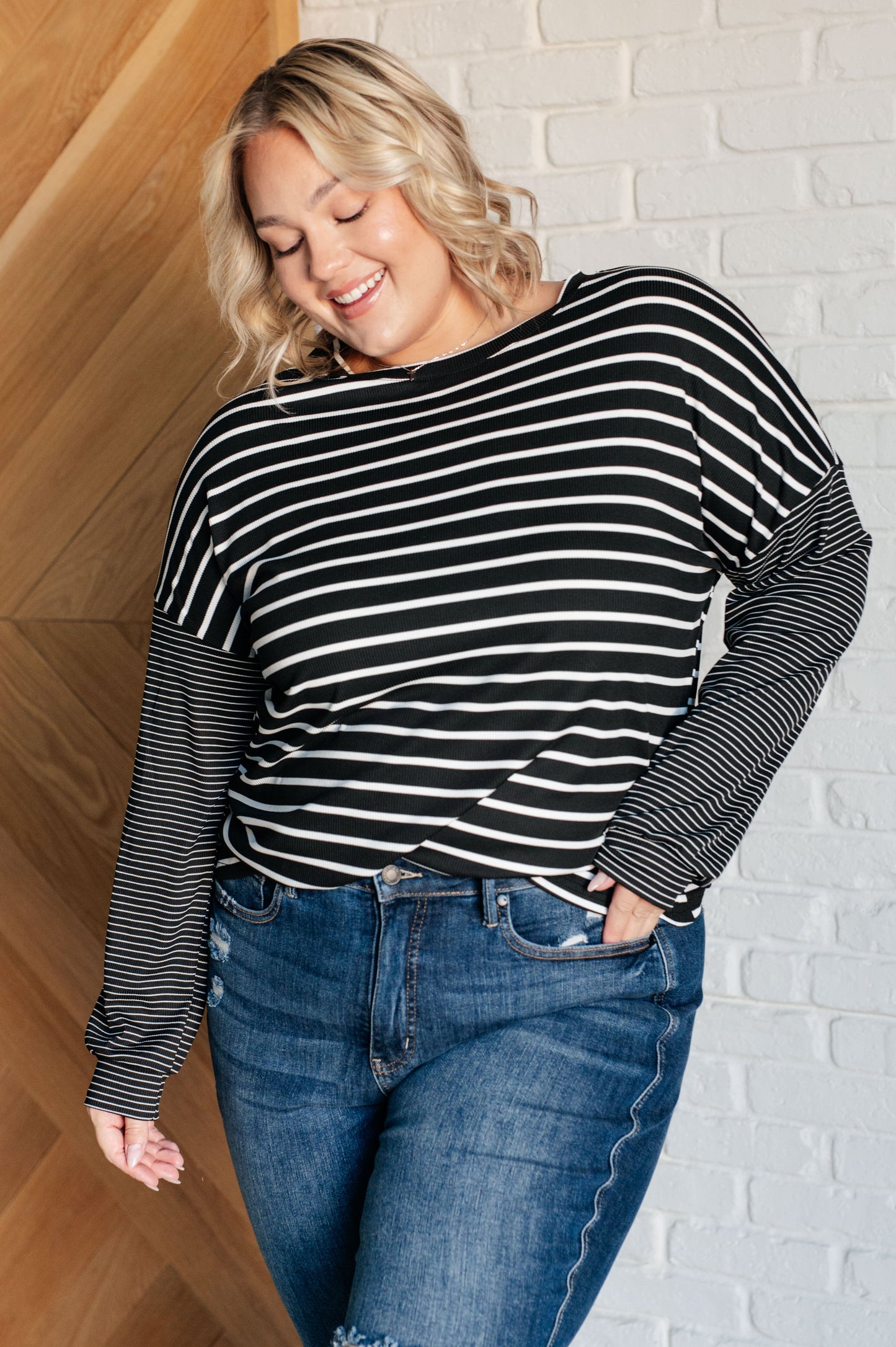 Jule Stripe Long Sleeve in Black