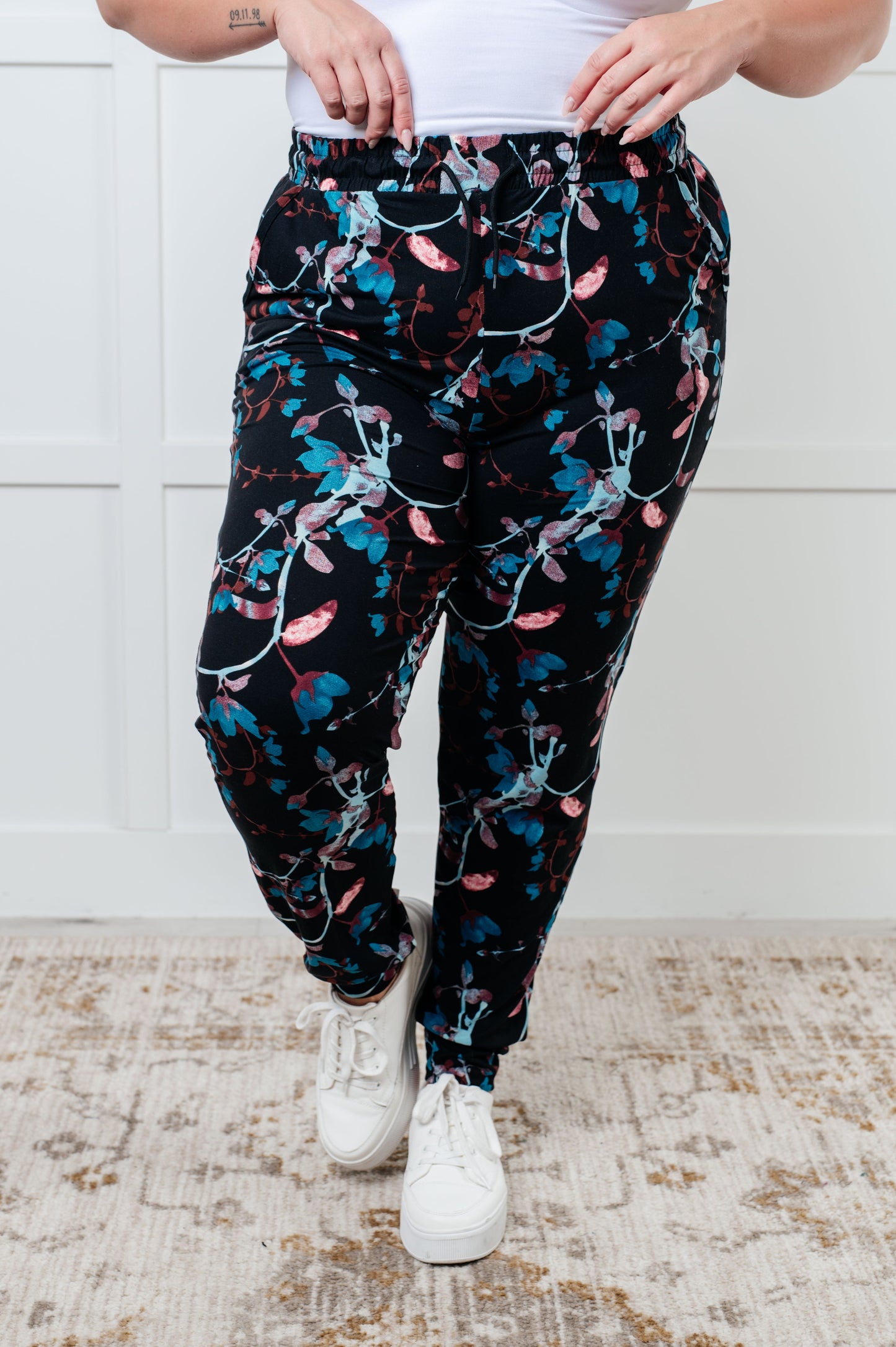 Must Have Joggers in Luminescence Vine