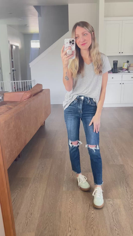 *free ship today* Effortless Short Sleeve V-neck Tee in Heather Grey